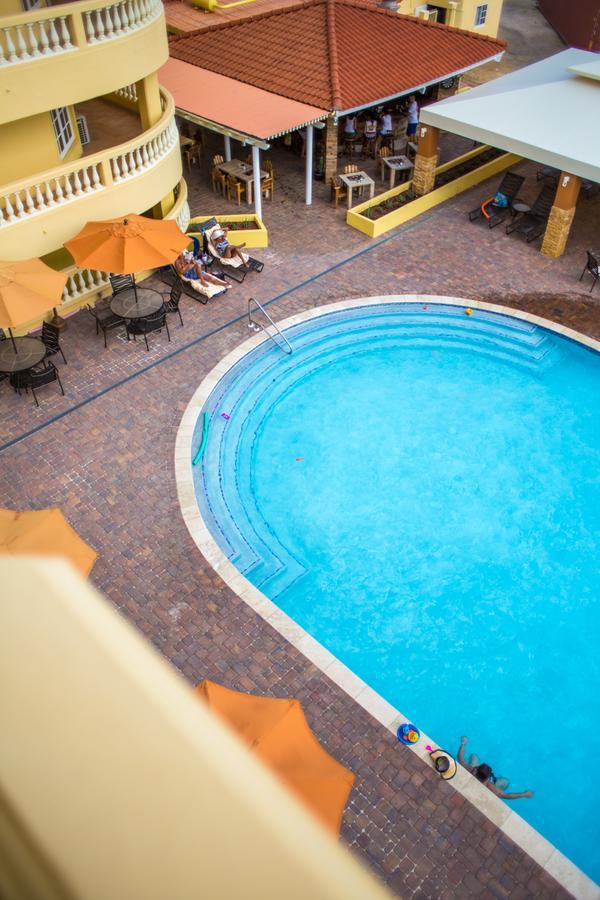 La Quinta Beach Resort パームビーチ エクステリア 写真